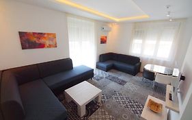 Decanska Apartments